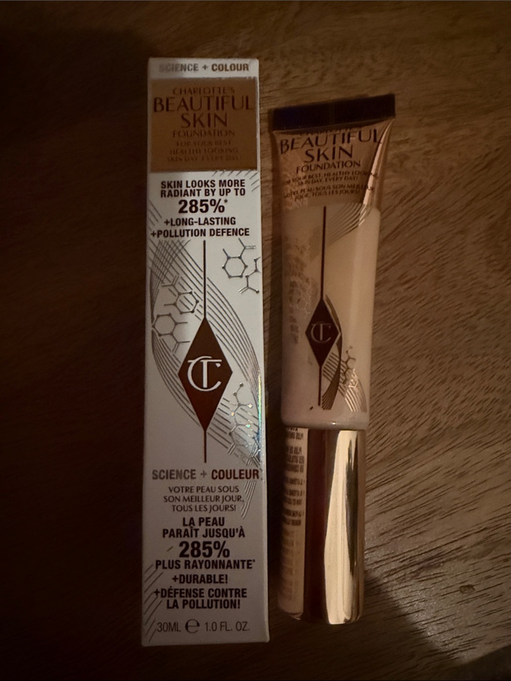 Charlotte Tilbury Beautiful Skin Foundation - 4 neutral